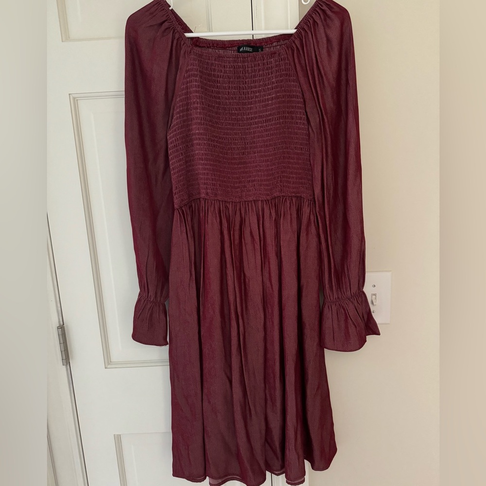 Red Christmas dress I bought on Fehernvi. Worn twice.